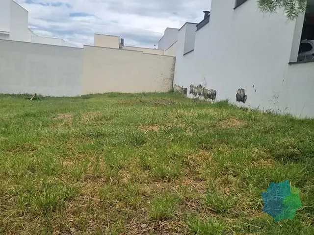 Terreno com 175m², à venda, no bairro Village Mountonnée em Salto
