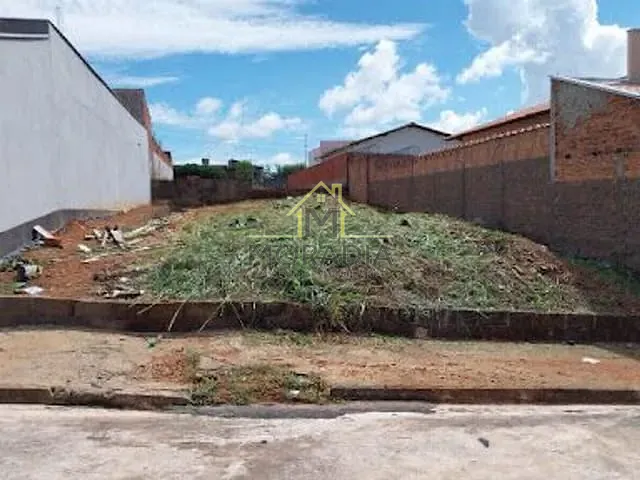 Terreno com 250m², à venda, no bairro Jardim Alvorada em Guaxupé