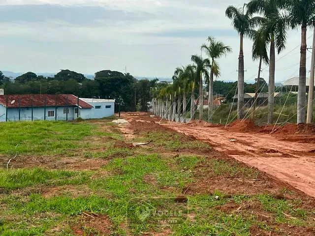 Terreno com 250m², à venda, no bairro Jardim Holanda em Holambra