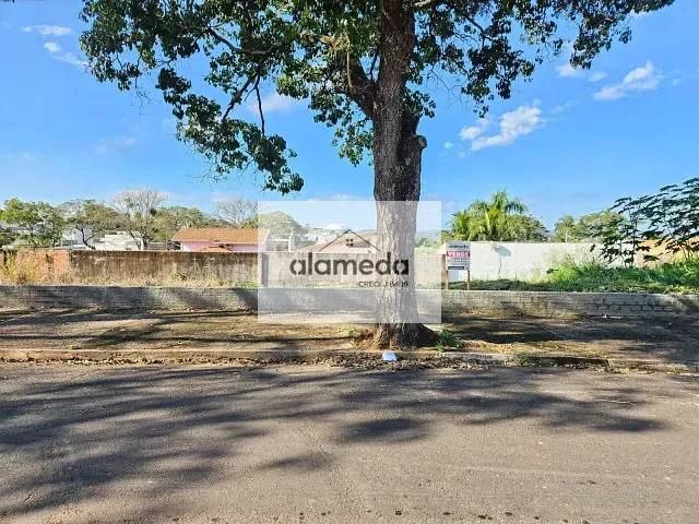 Terreno com 465m², à venda, no bairro NOVA JACAREZINHO em Jacarezinho