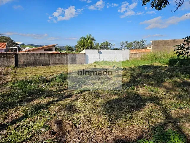 Terreno com 465m², à venda, no bairro NOVA JACAREZINHO em Jacarezinho