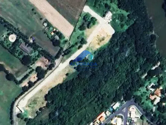 Terreno com 668m², à venda, no bairro Estância Guararema em Guararema