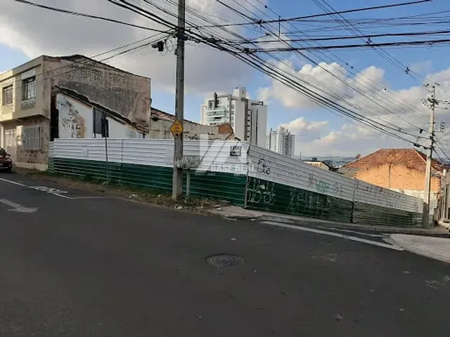 Terreno com 353m², à venda, no bairro Centro em Ponta Grossa