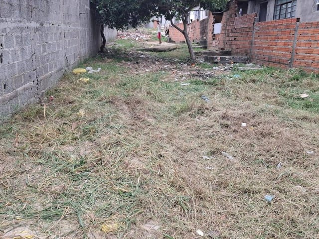 Terreno com 385m², à venda, no bairro Jardim Santa Teresa em Mogi das Cruzes