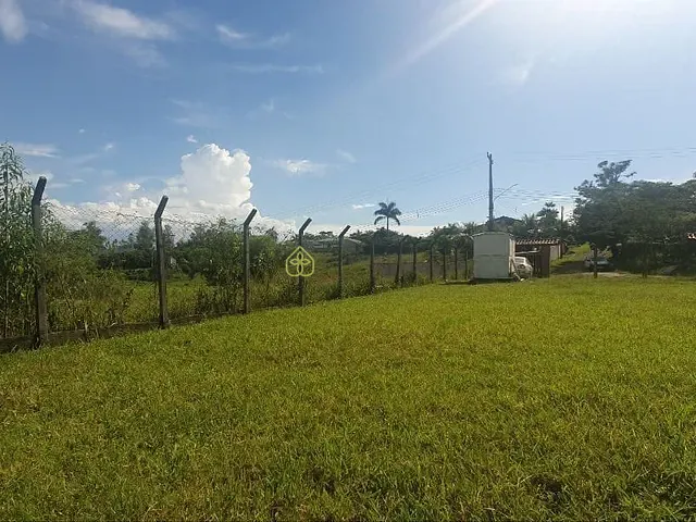 Terreno com 925m², à venda, no bairro Martinelli em Penedo