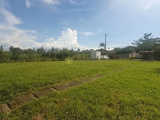 Terreno com 925m², à venda, no bairro Martinelli em Penedo