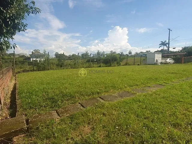 Terreno com 925m², à venda, no bairro Martinelli em Penedo