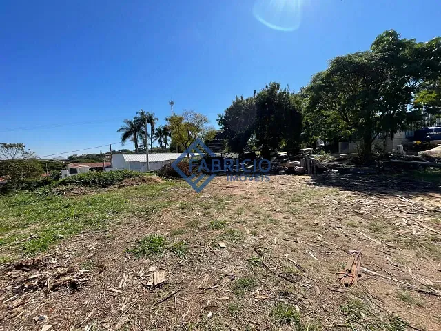 Terreno com 2000m², à venda, no bairro Centro em Vinhedo