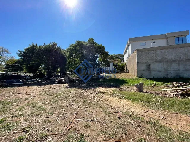 Terreno com 2000m², à venda, no bairro Centro em Vinhedo