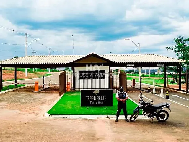 Terreno com 1750m², à venda, no bairro Setor Monte Sinai em Trindade