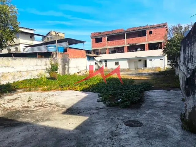 Terreno com 965m², à venda, no bairro Centro em São Gonçalo