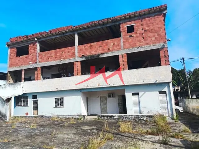 Terreno com 965m², à venda, no bairro Centro em São Gonçalo
