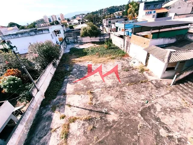 Terreno com 965m², à venda, no bairro Centro em São Gonçalo