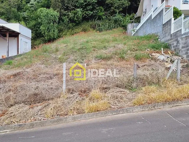 Terreno com 360m², à venda, no bairro Nações em Concórdia