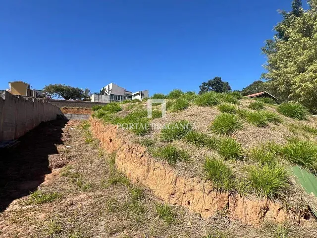 Terreno com 1267m², à venda, no bairro Chácaras São Conrado em Bragança Paulista