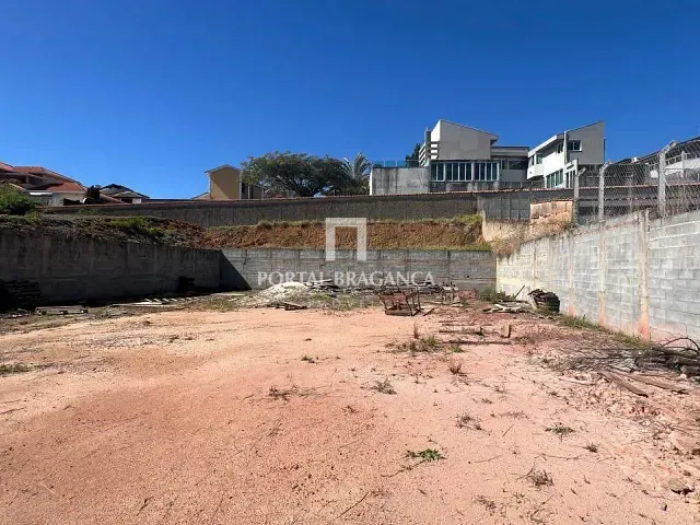 Terreno com 1267m², à venda, no bairro Chácaras São Conrado em Bragança Paulista