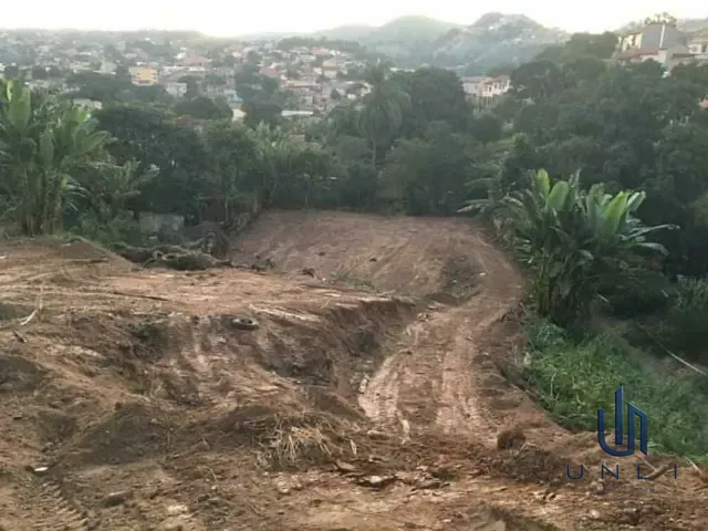 Terreno com 2400m², à venda, no bairro Belmonte em Volta Redonda