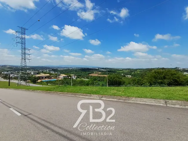 Terreno com 844m², à venda, no bairro Monte Alegre em Vinhedo