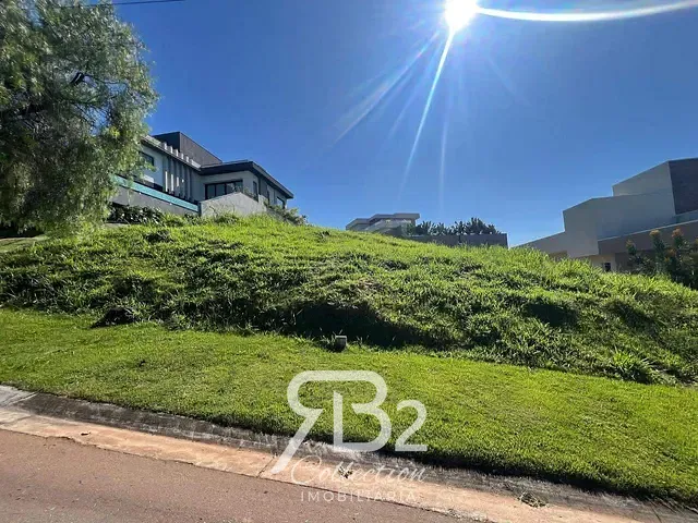 Terreno com 844m², à venda, no bairro Monte Alegre em Vinhedo