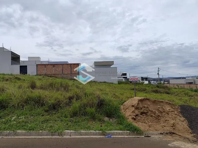 Terreno com 270m², à venda, no bairro CAMPO BELO 2 em Jacarezinho