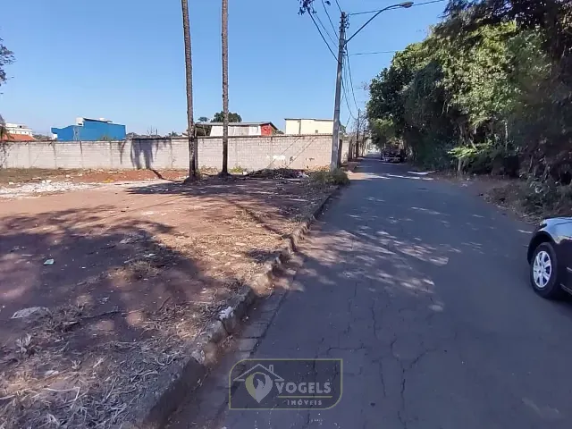 Terreno com 1165m², à venda, no bairro Roseira de Cima em Jaguariúna