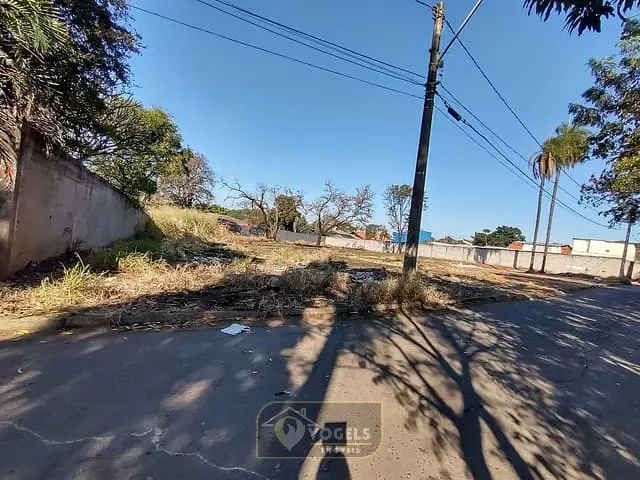 Terreno com 1165m², à venda, no bairro Roseira de Cima em Jaguariúna