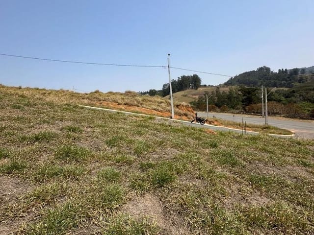 Terreno com 215m², à venda, no bairro Mirante Do Matão em Extrema