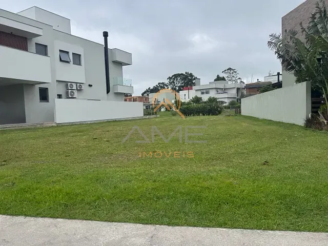 Terreno com 419m², à venda, no bairro Laranjal em Pelotas