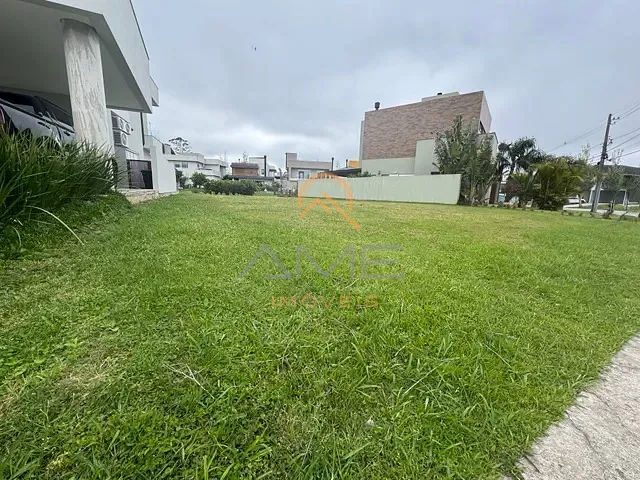 Terreno com 419m², à venda, no bairro Laranjal em Pelotas