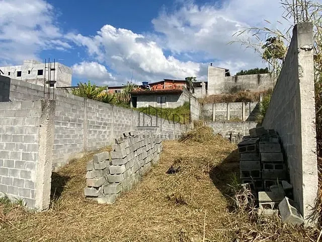 Terreno com 240m², à venda, no bairro Vila São Paulo em Mogi das Cruzes