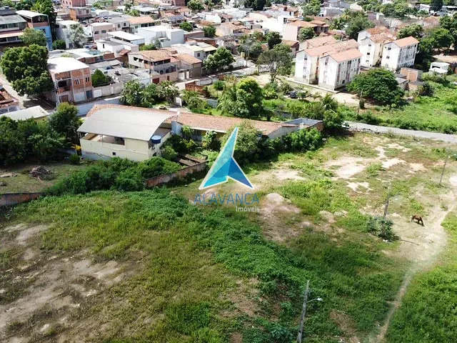 Terreno com 3897m², à venda, no bairro Sir em Governador Valadares