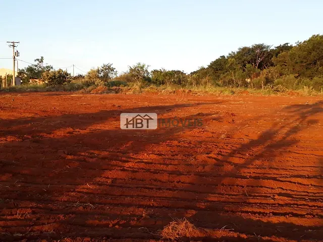 Terreno com 1000m², à venda, no bairro Recanto Maricel em Bauru