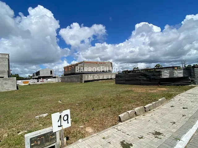 Terreno com 375m², à venda, no bairro Robalo em Aracaju