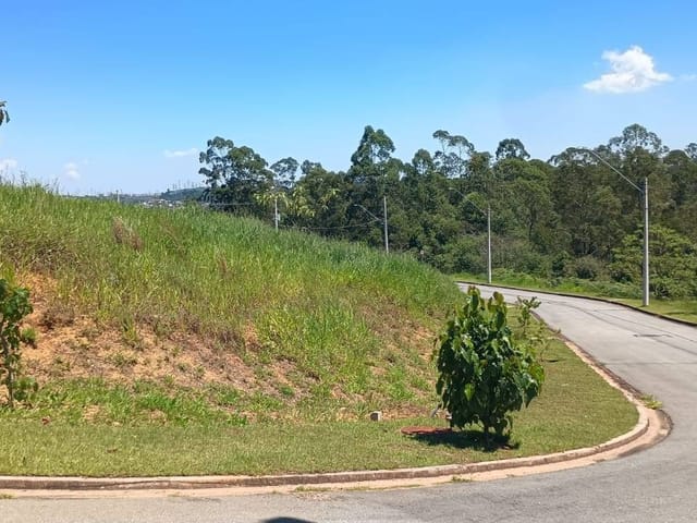 Terreno com 256m², à venda, no bairro Cézar de Souza em Mogi das Cruzes