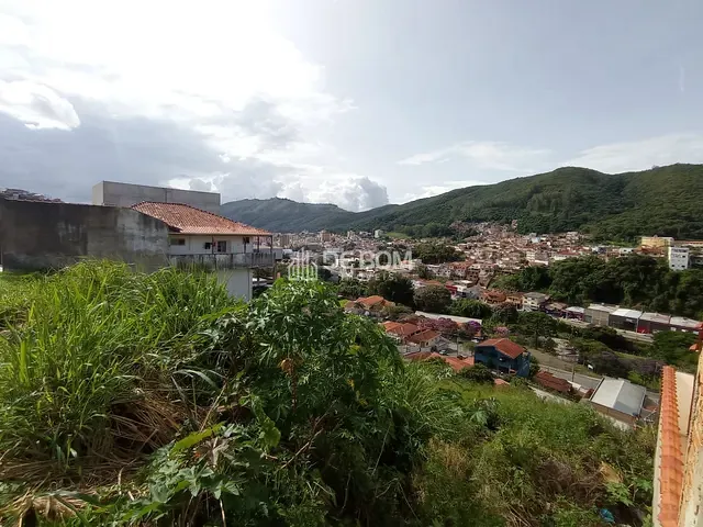 Terreno com 358m², à venda, no bairro Bem Bastos em Poços de Caldas