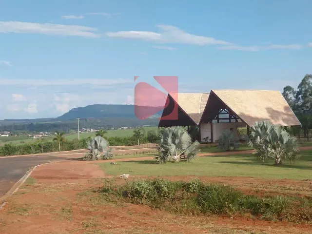 Terreno à venda, no bairro Centro em Analândia
