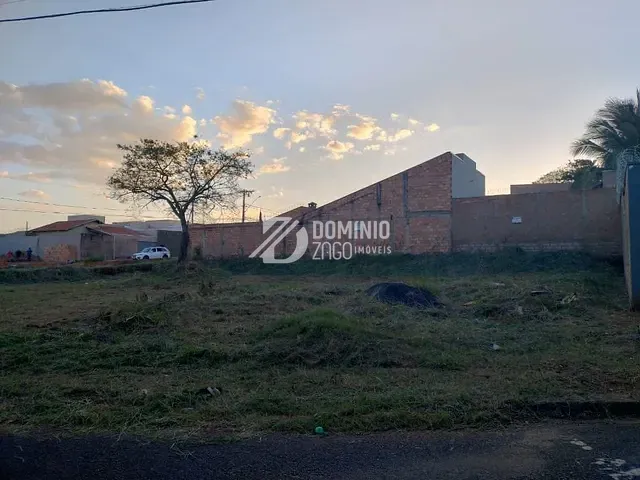 Terreno com 253m², à venda, no bairro Jardim Maracanã em Uberaba