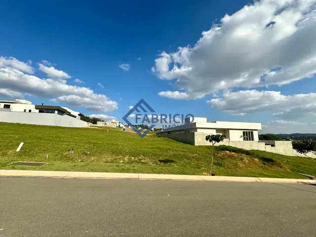 Terreno com 600m², à venda, no bairro Santa Cândida em Vinhedo