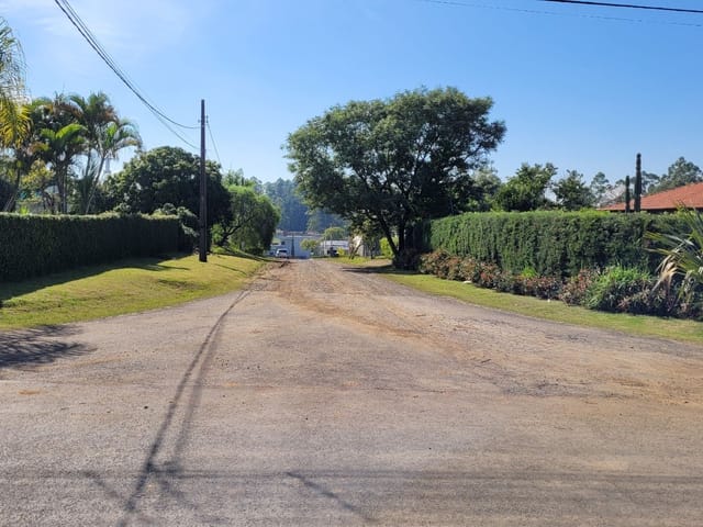 Terreno com 450m², à venda, no bairro Ninho Verde I em Porangaba