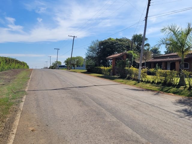 Terreno com 450m², à venda, no bairro Ninho Verde I em Porangaba