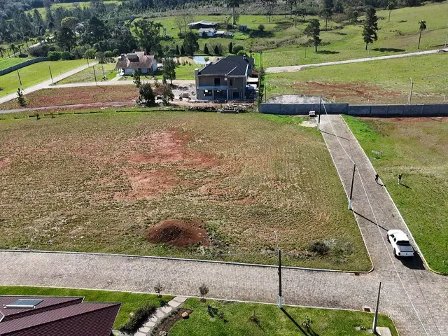 Terreno com 1416m², à venda, no bairro Paraiso em Vila Flores
