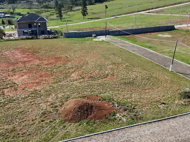 Terreno com 1416m², à venda, no bairro Paraiso em Vila Flores