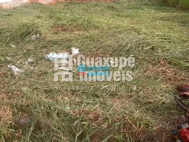 Terreno com 253m², à venda, no bairro Residencial Fazenda Planalto em Guaxupé