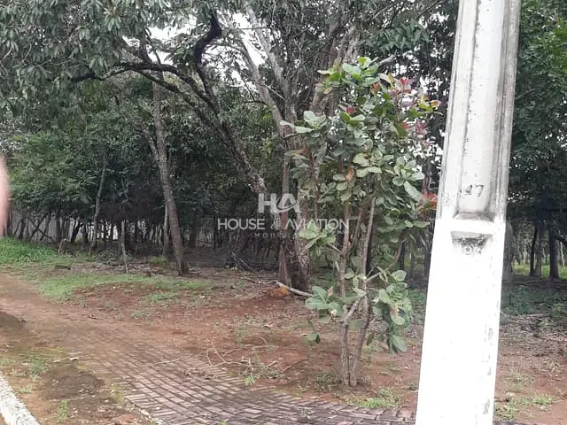 Terreno com 2940m², à venda, no bairro Setor Central em Senador Canedo