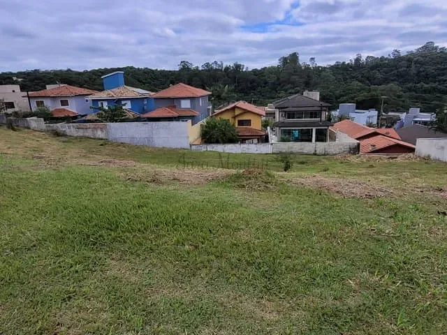 Terreno com 500m², à venda, no bairro Jardim Caiapiá em Cotia