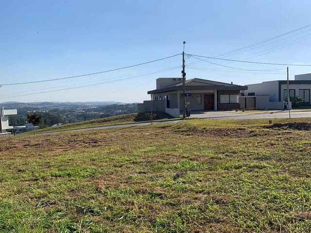Terreno com 523m², à venda, no bairro Engenho Seco em Louveira