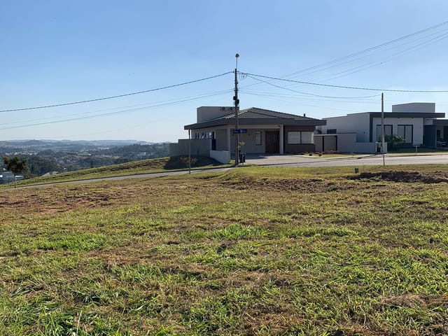 Terreno com 523m², à venda, no bairro Engenho Seco em Louveira