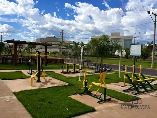 Terreno com 450m², à venda, no bairro Jardim Itália em Cuiabá