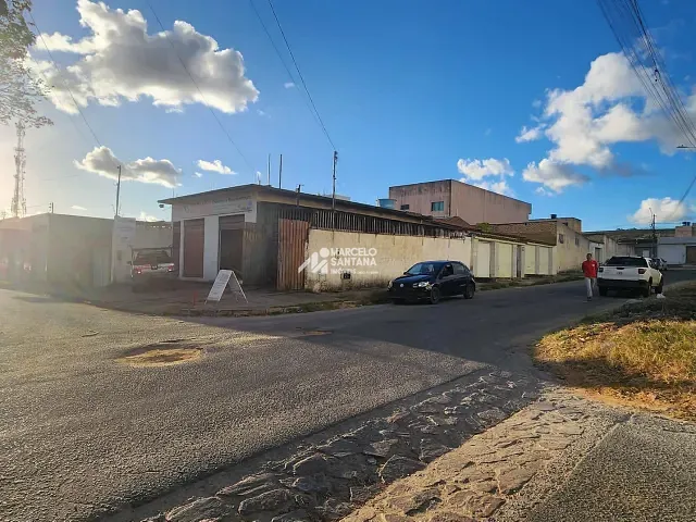 Terreno com 300m², à venda, no bairro Ibirapuera em Vitória da Conquista