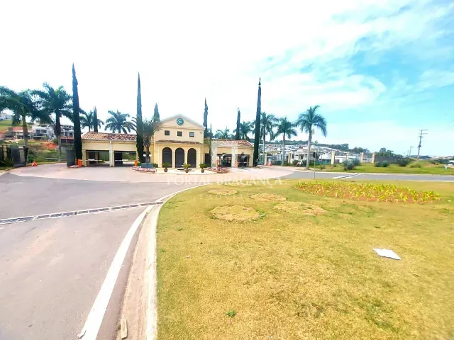 Terreno com 500m², à venda, no bairro Condomínio Vale das Águas em Bragança Paulista